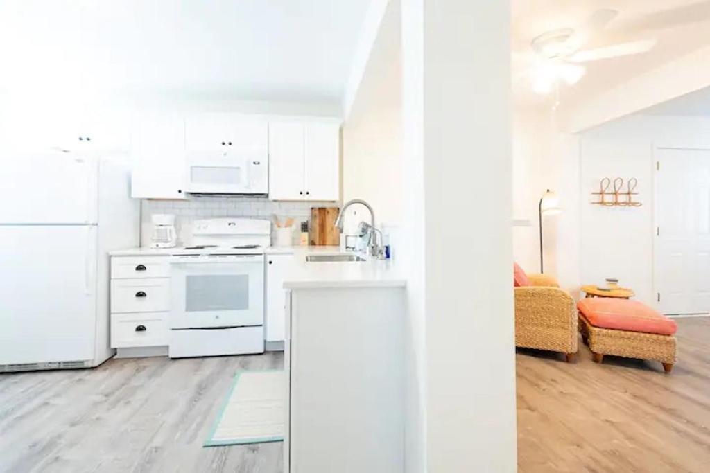 Beach Bum Bungalow Carolina Beach Bagian luar foto